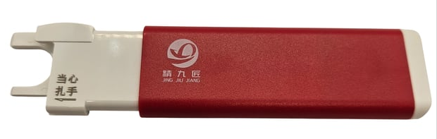 Kolay İplik Takma Aparatı / BD-0060